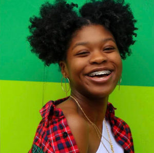 Meet your Posher, Maya